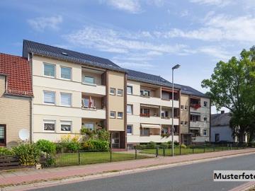 Historisches Mehrfamilienhaus mit Entwicklungspotenzial