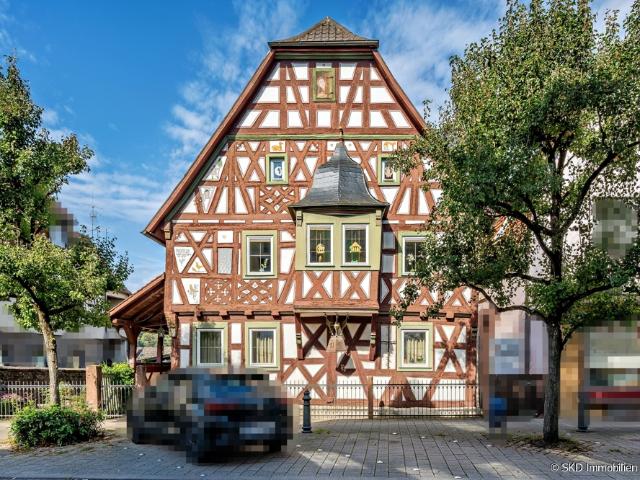 Historisches, saniertes Fachwerkhaus mit Nebengebäude im Herzen von Mosbach Neckarelz