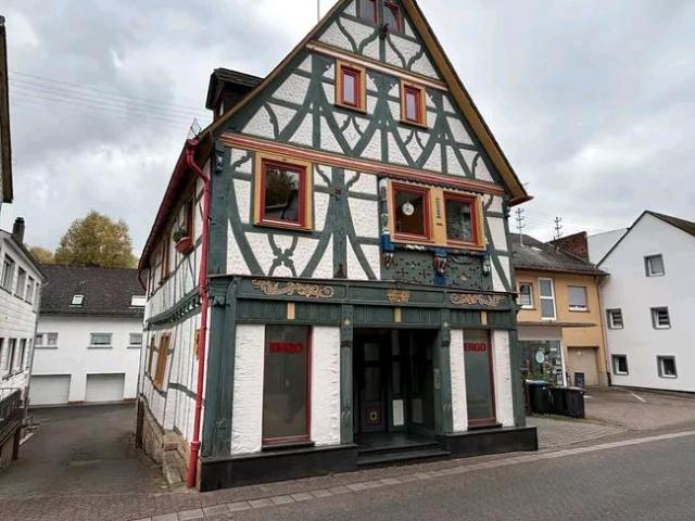 Historisches Schmuckstück in zentraler Lage