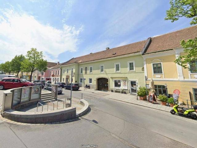 Historisches Stadthaus mit 10 Einheiten am Hauptplatz