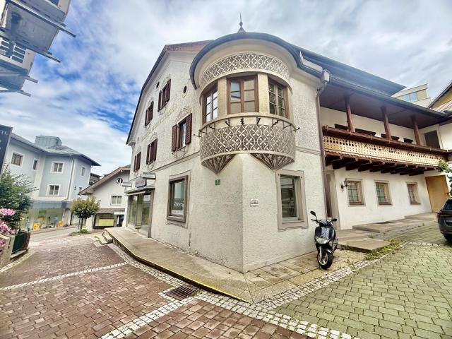 Historisches Stadthaus mit Gewerbe und Wohnflächen Bewilligung für Beherbergungsbetrieb liegt vor!