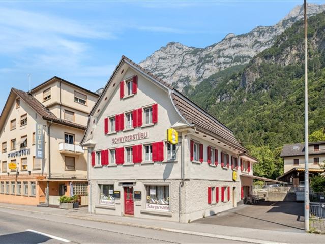 Historisches Wohn und Geschäftshaus mit Potenzial