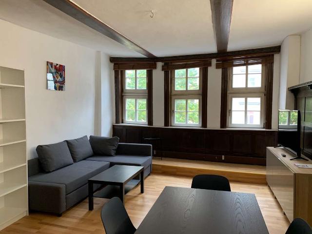 Historisches Wohnen im Schröderschen Haus – Möblierte 2 Zimmer Wohnung in bester Innenstadtlage