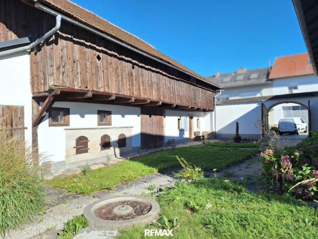 Historisches Wohnhaus mit liebevoll erhaltenem Innenhof