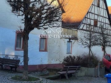 Historisches Wohnhaus mit Scheune und Gewölbekeller