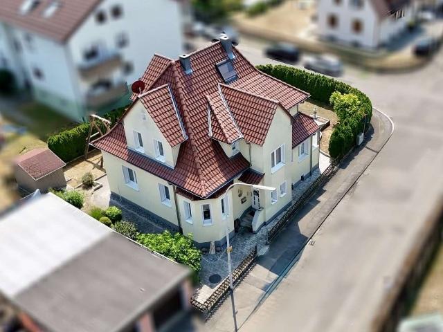 Historisches Wohnhaus mit Villencharakter – stilvoll modernisiert