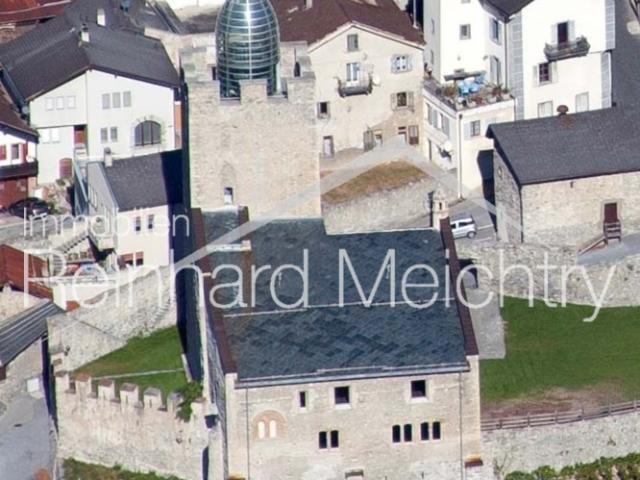 Historisches Wohnhaus mit 3 Wohnungen mit Blick auf das Leuker Schloss