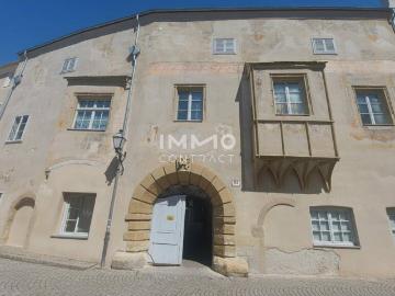 Historisches Zinshaus in Stein an der Donau – 10 vermietete Wohneinheiten