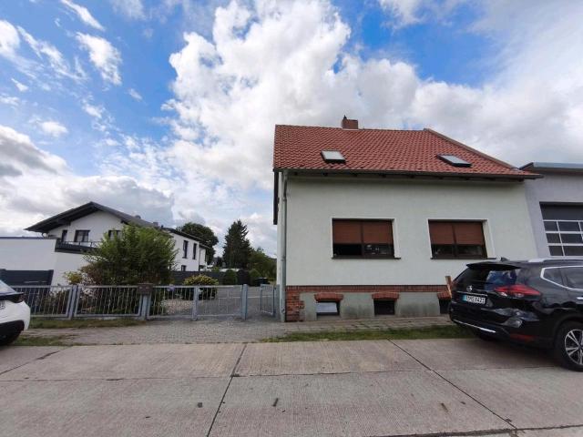 Historisches Zuhause mit großem Garten in Rathenow West