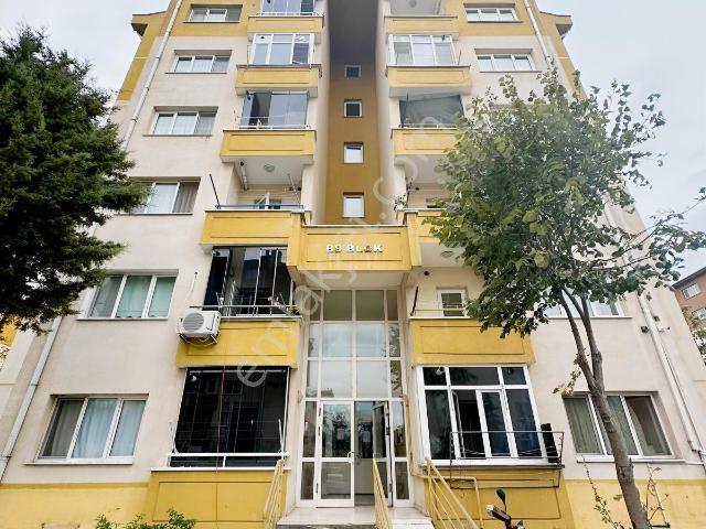 Hisar Gayrimenkulden Tokide Yeni Boyalı, Masrafsız 2+1 Ara Kat