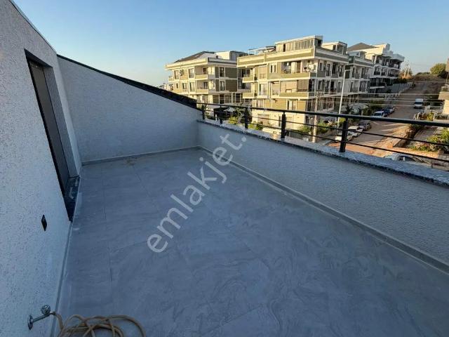 Hisar Mahallesinde 3+1 Açık Mutfak Villa