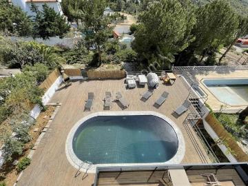 Hisarönünde Uzun Dönem Kiralık Deniz Manzaralı Saunalı Villa