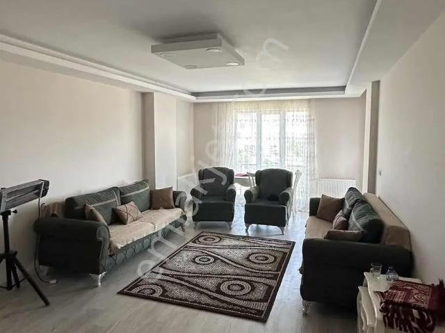 Hisardan Tekkeköyde Çay Mahallesinde Manzaralı Geniş 3+1 Daire