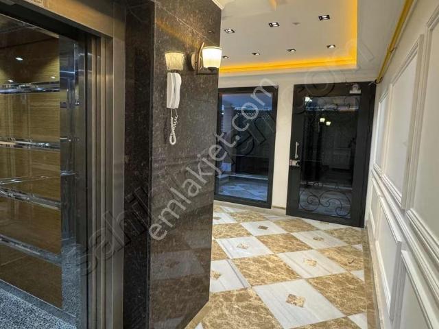Hisar'dan Güzelyalıda Sahile 1 Bına Mesafede Eşyalı Daire