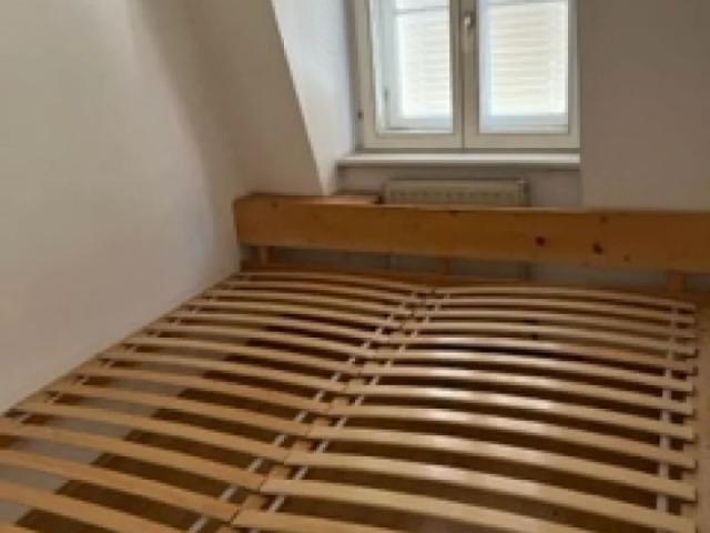 HIT! GÜNSTIG,FREUNDLICH, BEQUEME 2 ZIMMER WOHNUNG IM ZENTRUM !