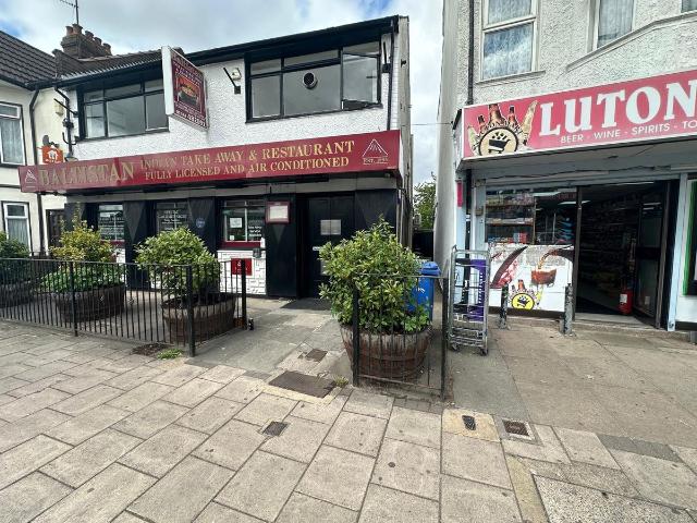 Hitchin Road, Luton, Bedfordshire LU2, 2 bed terraced house to rent, £1,100 pcm | PrimeLocation