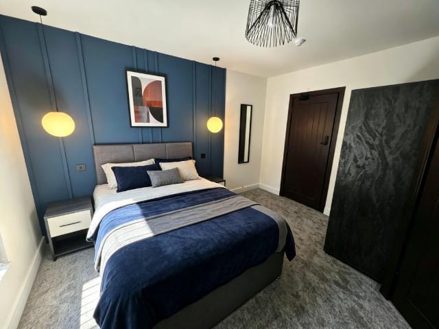 Hitchin Road, Luton, Bedfordshire LU2, Studio to rent, £750 pcm | PrimeLocation