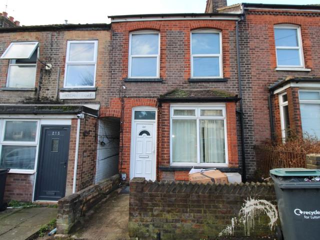 Hitchin Road, Luton LU2, Terraced house to rent, £1,800 pcm | PrimeLocation