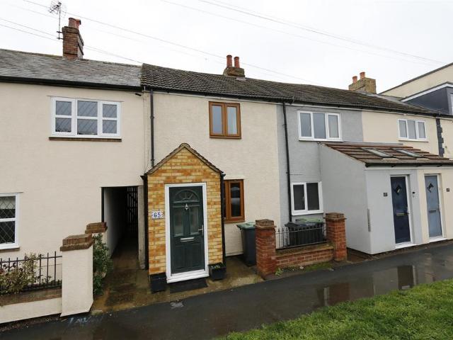 Hitchin Road, SHEFFORD 2 bed cottage to rent £1,200 pcm £277 pw