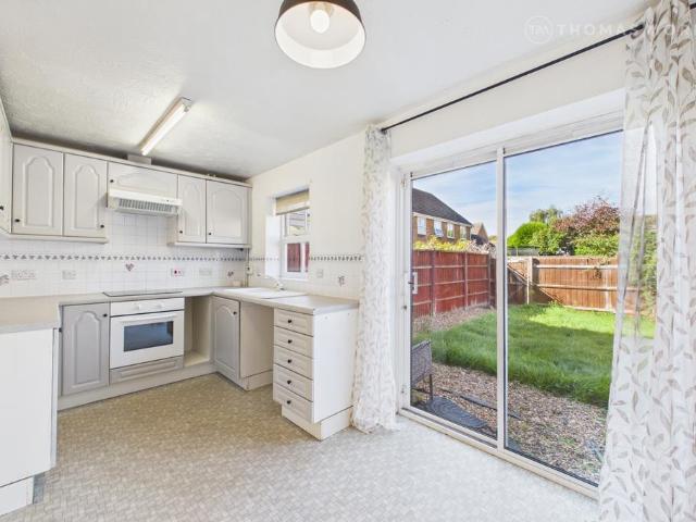 Hitchin Street, Bedfordshire SG18 2 bed semi detached house to rent £1,450 pcm £335 pw