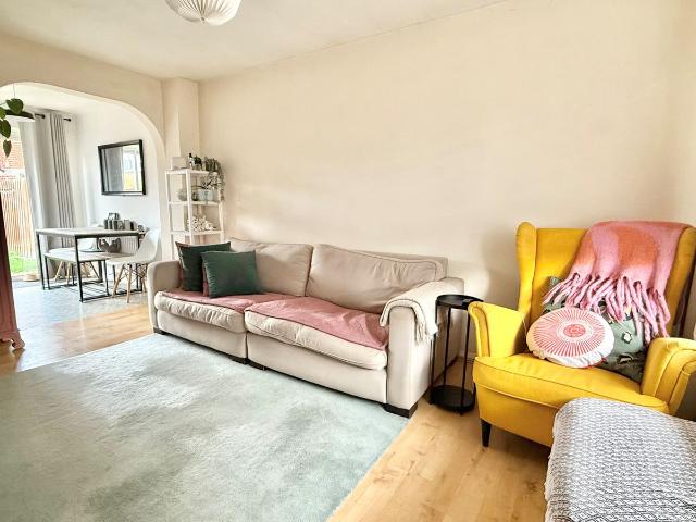 Hitchin Street, Biggleswade SG18, 2 bed semi detached house to rent, £1,450 pcm | PrimeLocation
