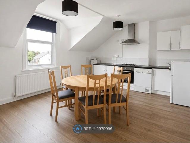 Hither Green Lane, London SE13, 2 bed flat to rent, £1,650 pcm | PrimeLocation