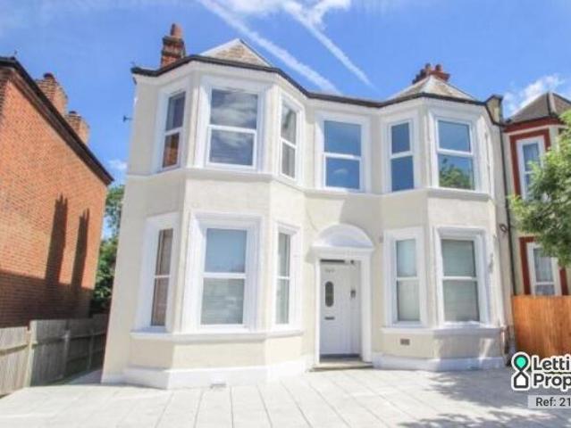 Hither Green Lane, London SE13, Studio to rent, £1,050 pcm | PrimeLocation