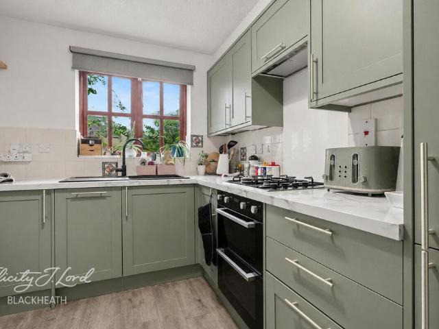 Hither Farm Road, LONDON 3 bed end of terrace house to rent £2,640 pcm £609 pw