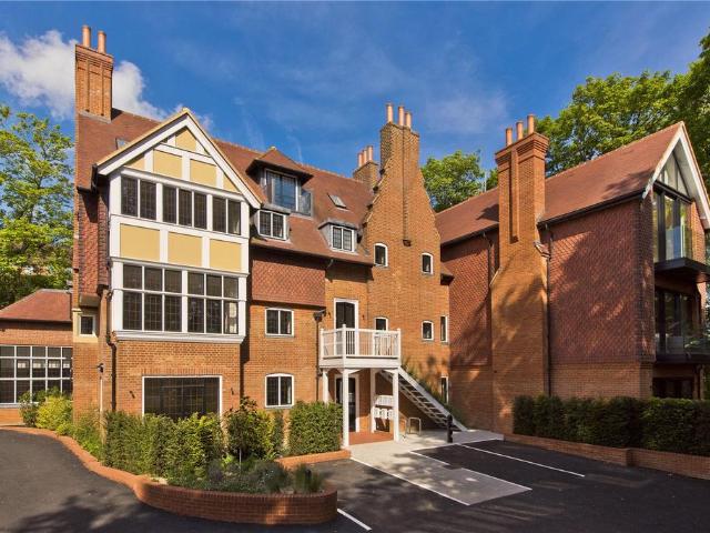 Hitherbury House, 97 Portsmouth Road. 2 bed apartment to rent £2,750 pcm £635 pw
