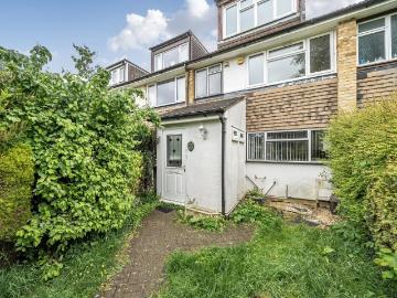 Hivings Park, Chesham HP5, 4 bed terraced house to rent, £2,000 pcm | PrimeLocation