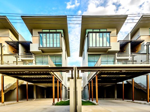 HK0181 โฮมออฟฟิต Home Office for rent,sell 7 bedrooms ห้วยขวาง 099 5919, 065 9423