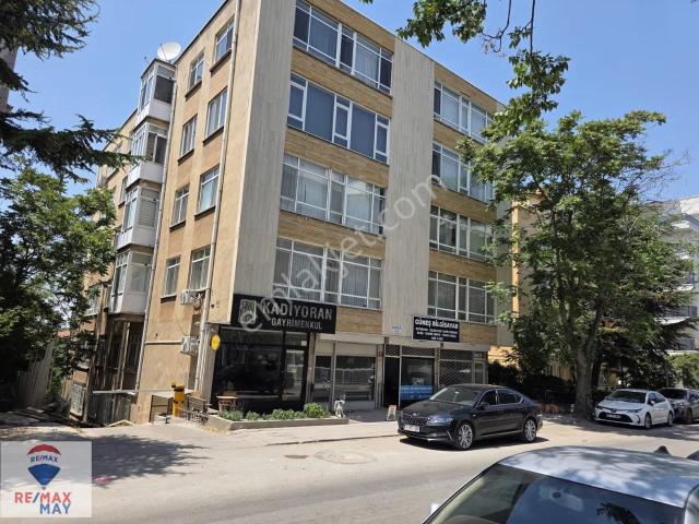 Hoşdere Caddesi Üzerinde Yatırıma Ve Oturuma Uygun 2+1 Daire