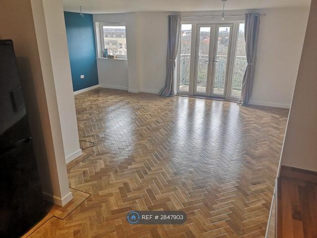 Homberg House, Dartford DA1, 2 bed flat to rent, £1,700 pcm | PrimeLocation