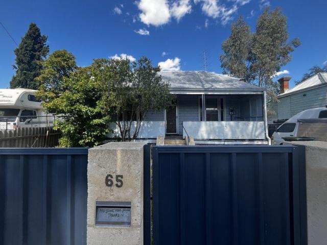 HOME OPEN 4TH OCT 2026 11:30AM TO 12PM