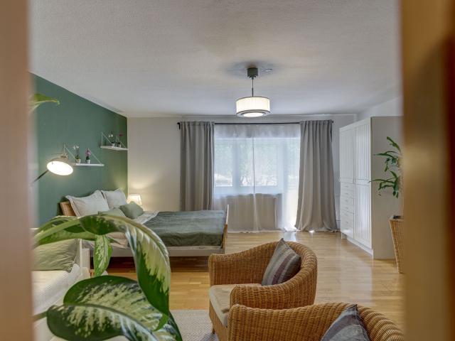 Home by Doni: Central | Parking | Pet friendly | Balcony