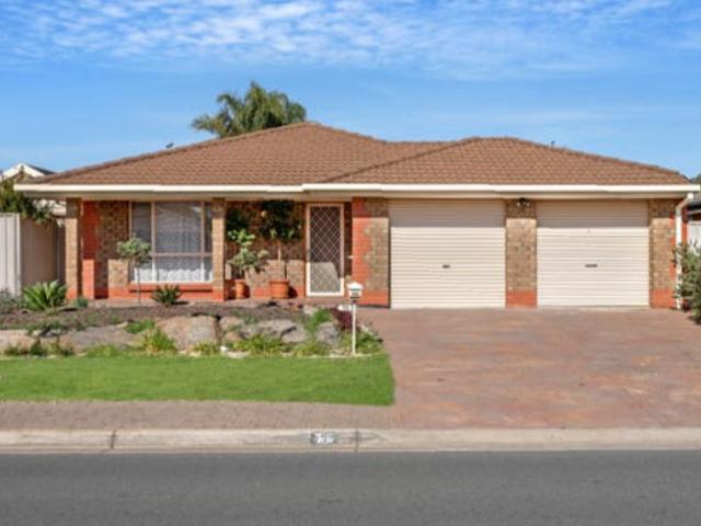 Home Close to All Amenities and Uni SA in Mawson Lakes
