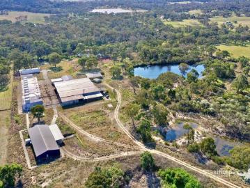 HOME & COMMERCIAL PREMISES WITH 280M RIVER FRONTAGE + MULTIPLE LARGE DAMS