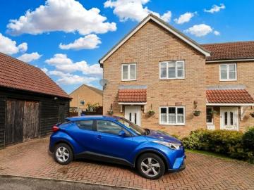 Home Farm Close, Huntingdon PE28 3 bed semi detached house to rent £1,430 pcm £330 pw