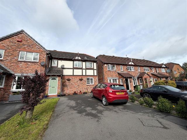 Home Farm Avenue, Macclesfield SK10, 2 bed property to rent, £1,200 pcm | PrimeLocation
