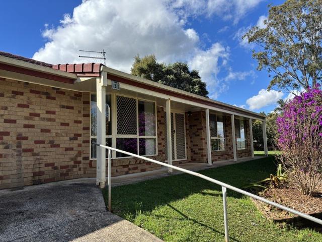 RELAXED LIVING WITH LAWN/GARDEN CARE INCLUDED