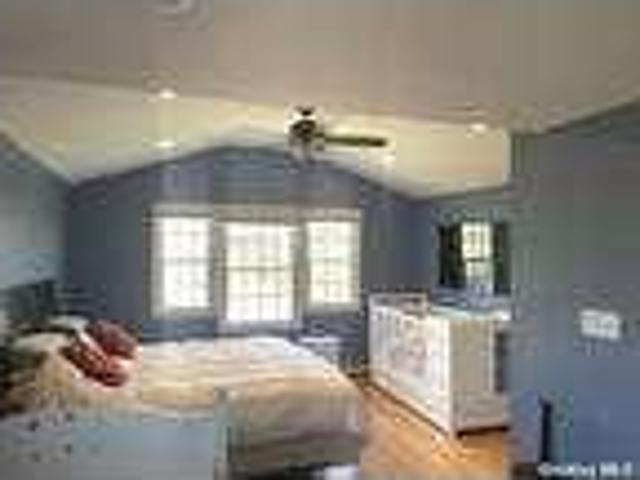 Home For Rent In Northport, New York