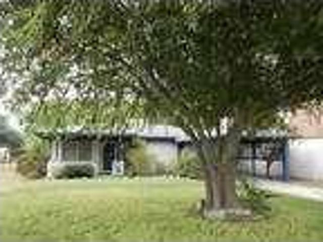 Home For Rent In Orange Grove, Texas
