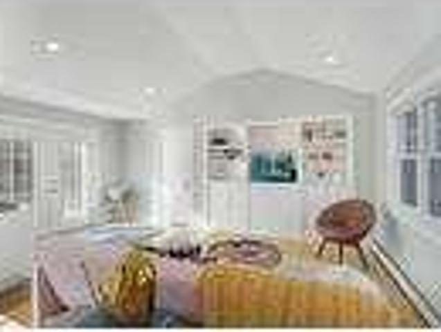 Home For Rent In Aquebogue, New York