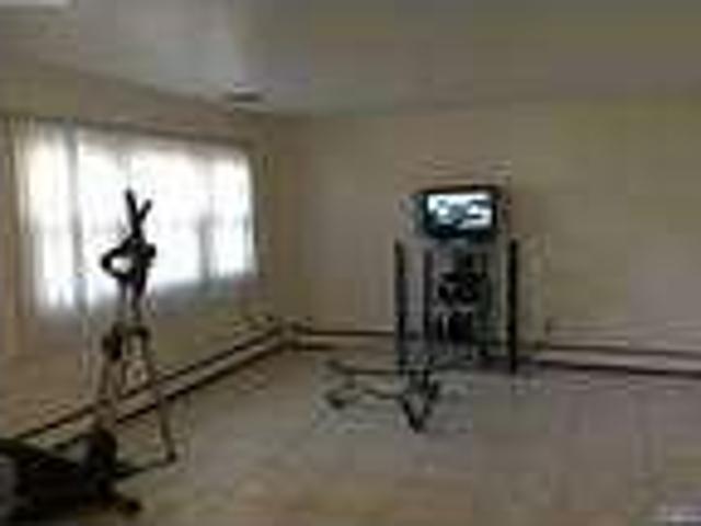 Home For Rent In Bergenfield, New Jersey