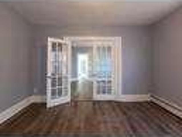 Home For Rent In Cumberland, Rhode Island