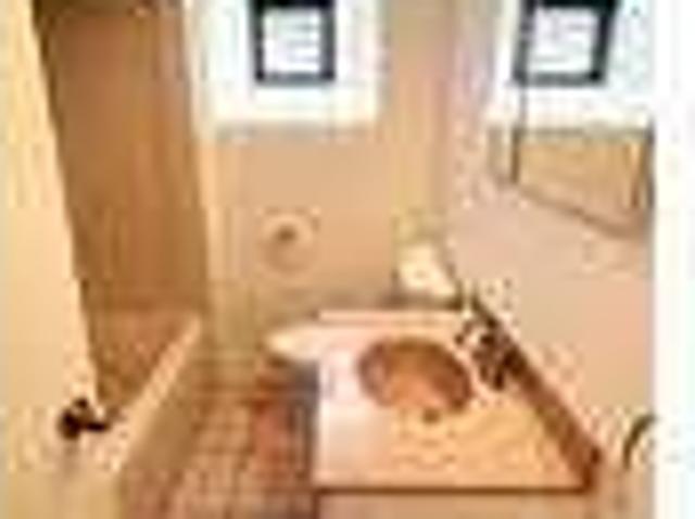 Home For Rent In Clarendon Hills, Illinois
