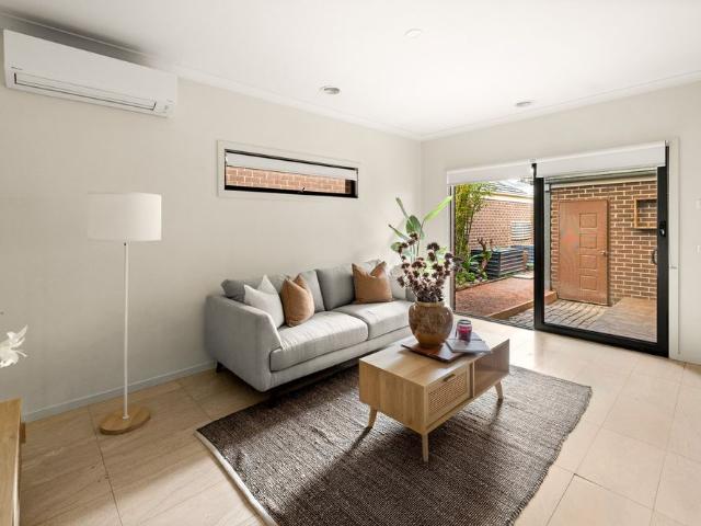 HOME FOR RENT IN EYNESBURY