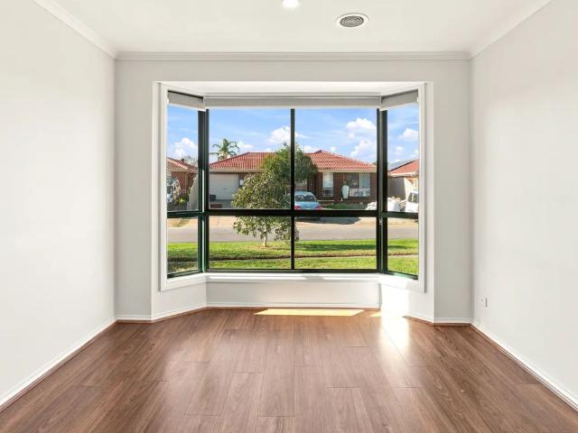 HOME FOR RENT IN HOPPERS CROSSING