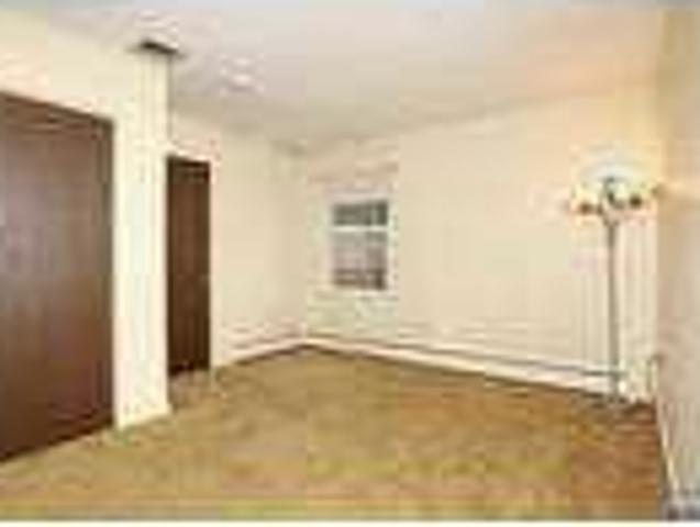 Home For Rent In Paramus, New Jersey