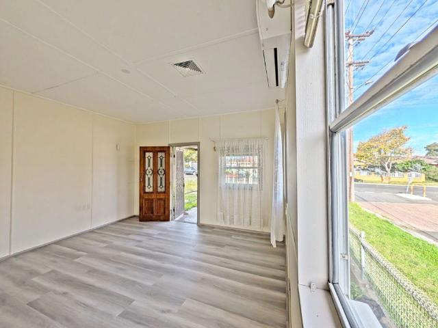 HOME FOR RENT IN PRIME CANLEY HEIGHTS LOCATION